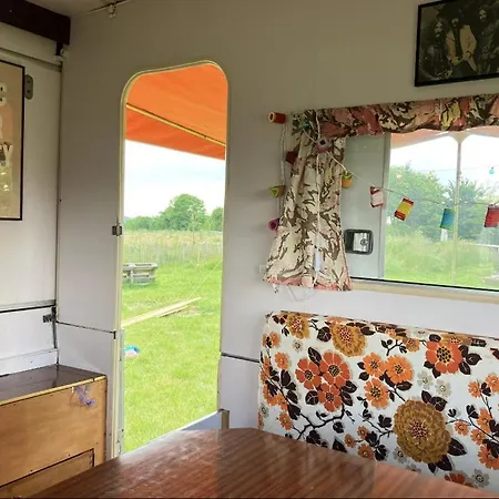Casita Joliette Pa Aero Кемпинг *